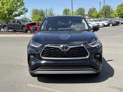 2026 Toyota Highlander Hybrid Platinum