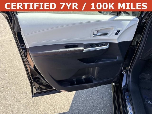 2024 Toyota Sienna Platinum 7 Passenger