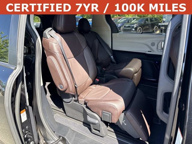 2024 Toyota Sienna Platinum 7 Passenger
