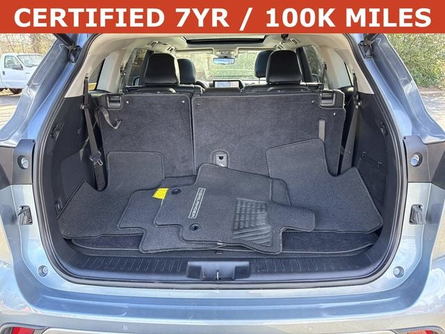 2021 Toyota Highlander Hybrid Platinum