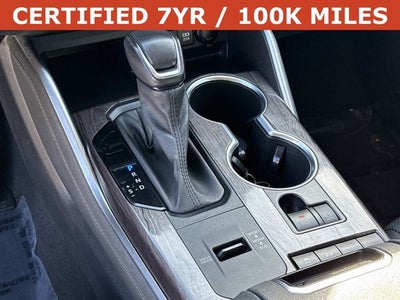 2021 Toyota Highlander Hybrid Platinum