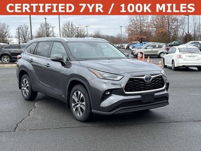 2022 Toyota Highlander Hybrid XLE