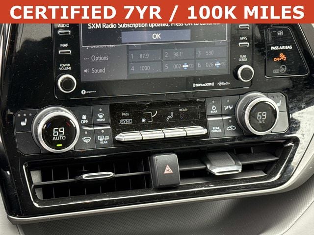 2022 Toyota Highlander Hybrid XLE