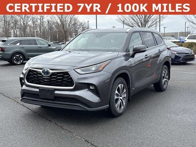 2022 Toyota Highlander Hybrid XLE