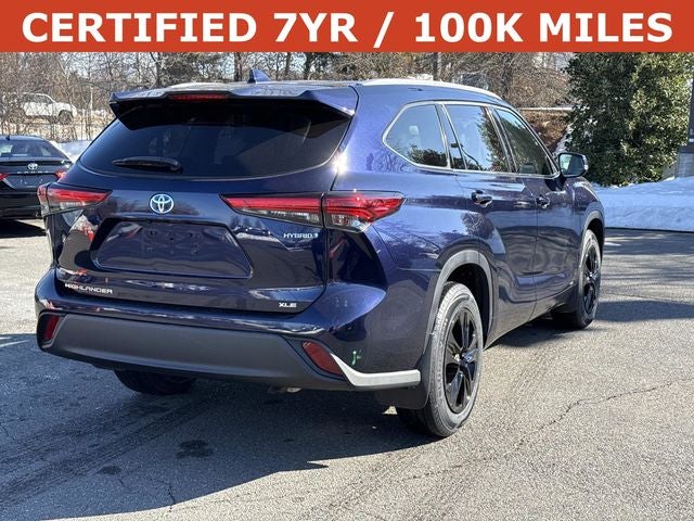 2022 Toyota Highlander Hybrid XLE