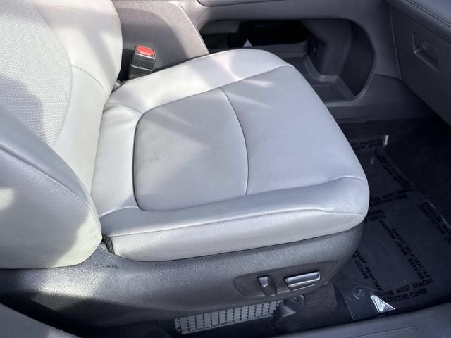 2022 Toyota Sienna XLE 7 Passenger