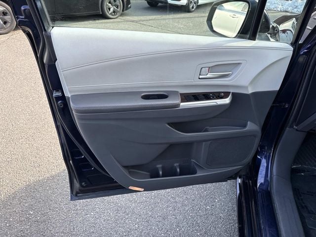 2022 Toyota Sienna XLE 7 Passenger