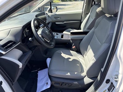2024 Toyota Sienna XLE 7 Passenger