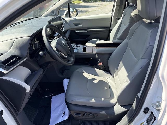2024 Toyota Sienna XLE 7 Passenger