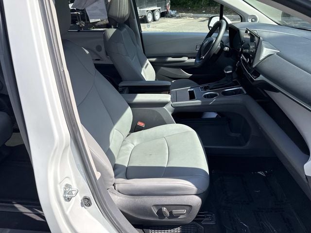 2024 Toyota Sienna XLE 7 Passenger