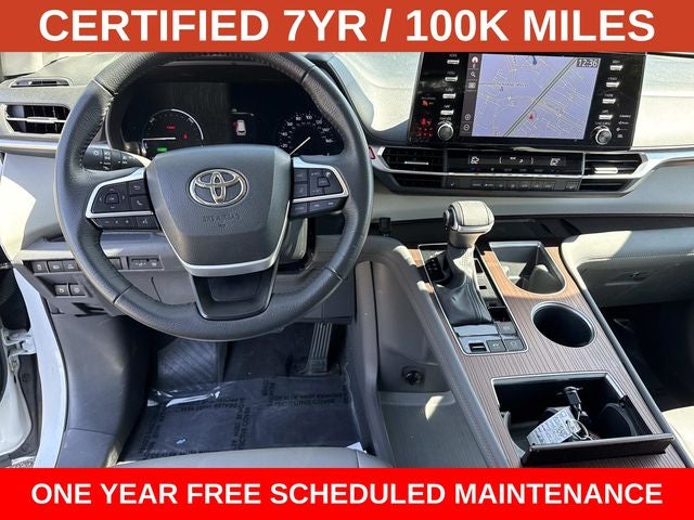 2024 Toyota Sienna XLE 8 Passenger