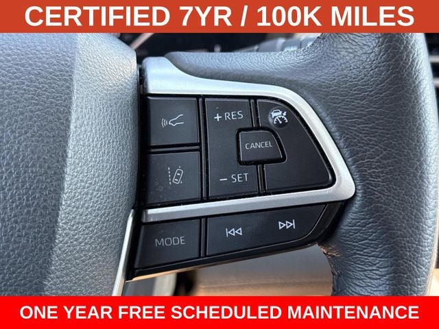 2024 Toyota Sienna XLE 8 Passenger