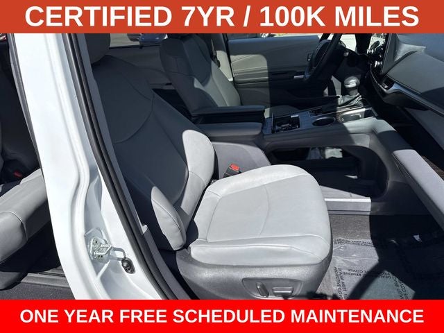 2024 Toyota Sienna XLE 8 Passenger