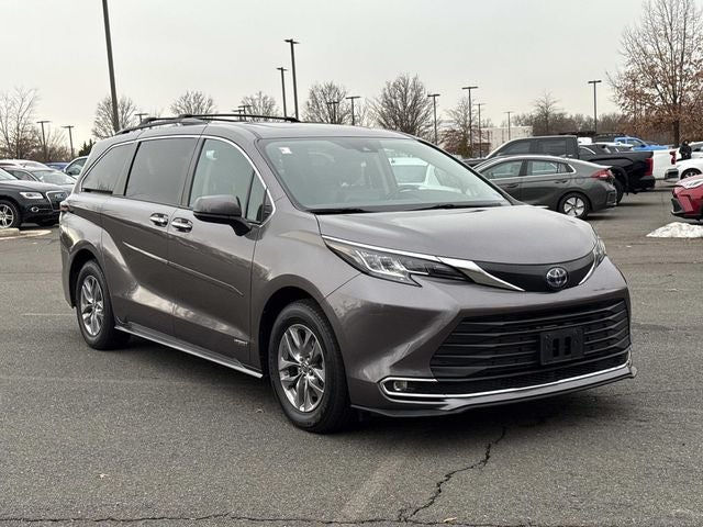 2021 Toyota Sienna XLE 7 Passenger