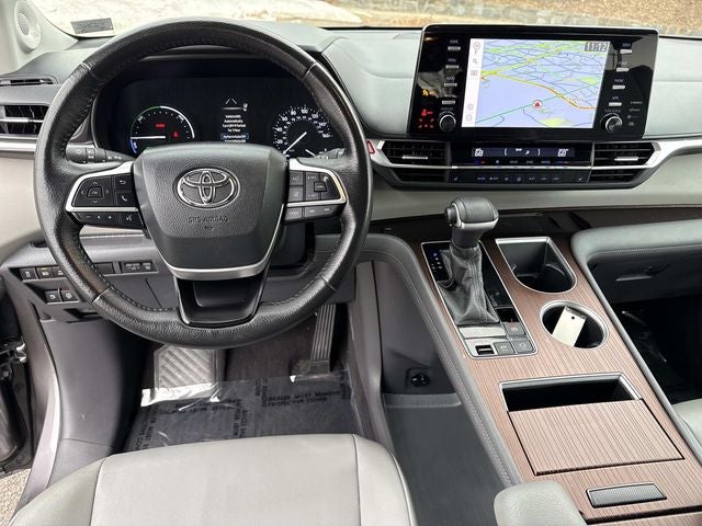 2021 Toyota Sienna XLE 7 Passenger