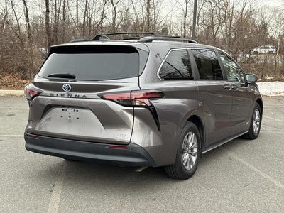 2021 Toyota Sienna XLE 7 Passenger