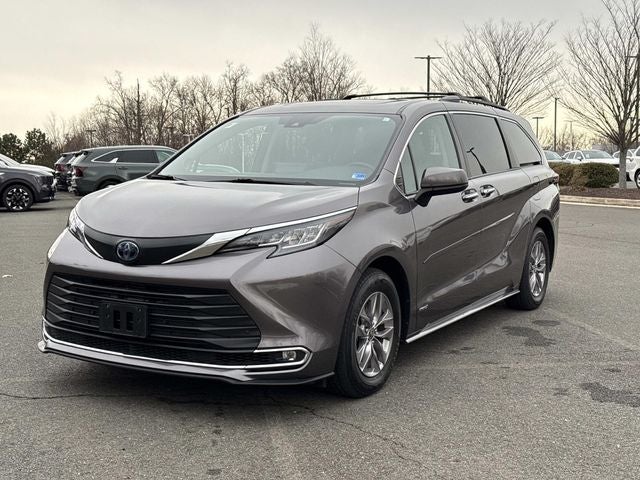 2021 Toyota Sienna XLE 7 Passenger