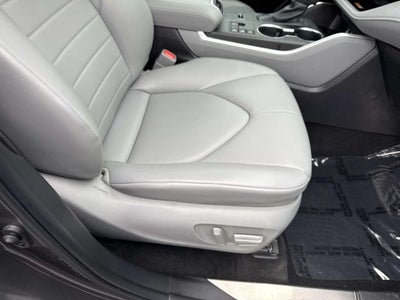 2024 Toyota Highlander Hybrid XLE