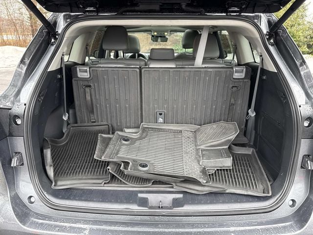 2024 Toyota Highlander Hybrid XLE