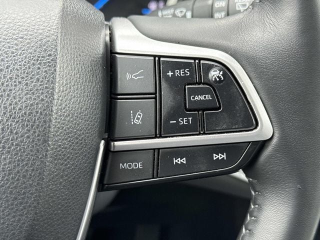 2024 Toyota Highlander Hybrid XLE