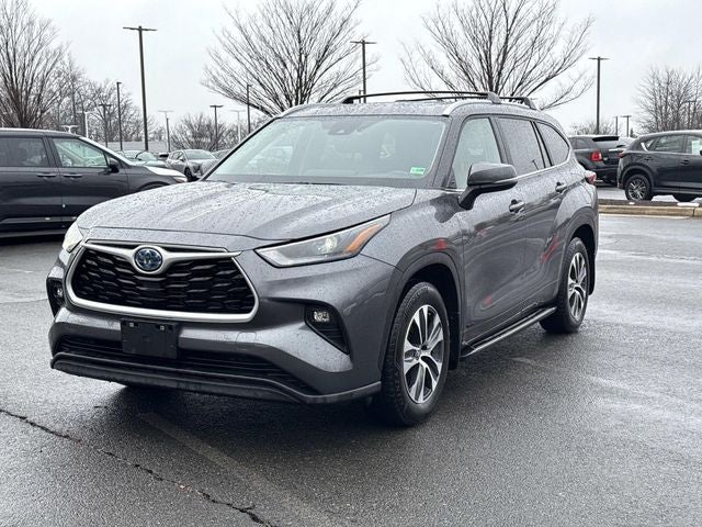 2024 Toyota Highlander Hybrid XLE
