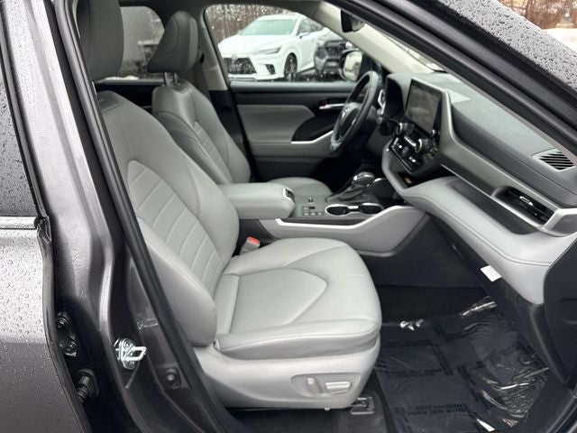 2024 Toyota Highlander Hybrid XLE