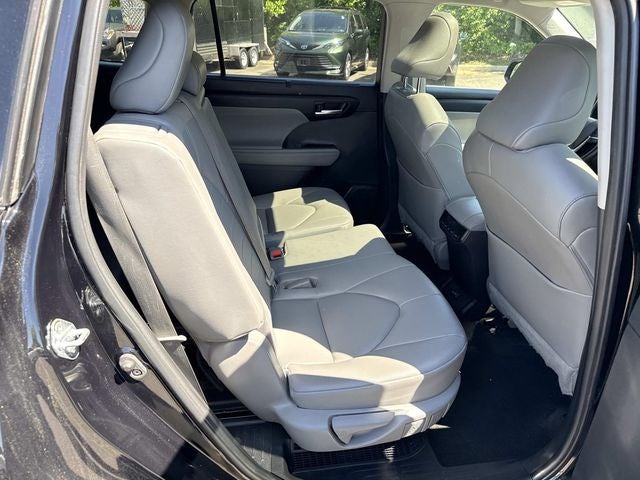 2023 Toyota Highlander Hybrid XLE