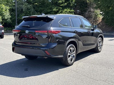 2023 Toyota Highlander Hybrid XLE