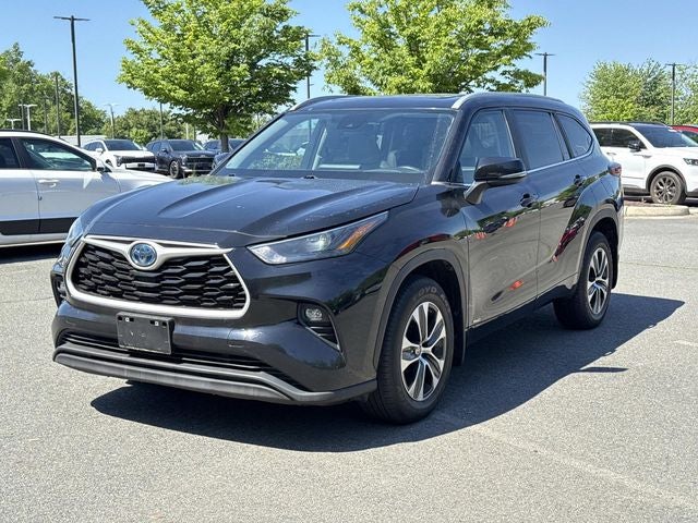 2023 Toyota Highlander Hybrid XLE