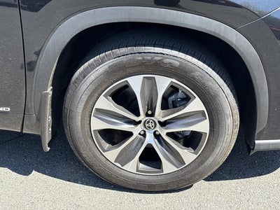 2023 Toyota Highlander Hybrid XLE
