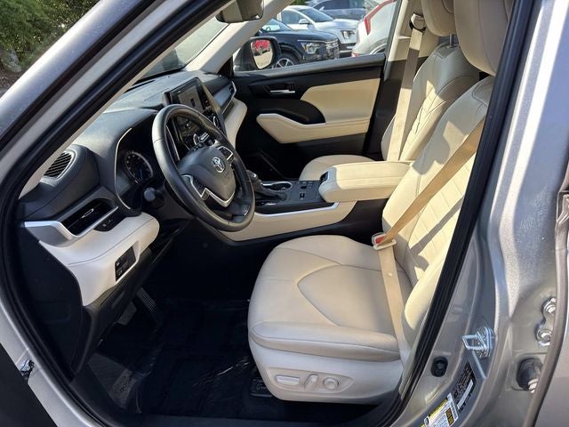 2024 Toyota Highlander Hybrid XLE