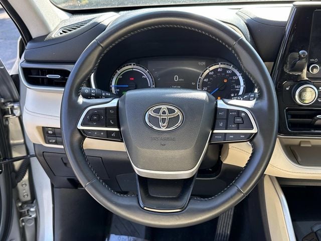 2024 Toyota Highlander Hybrid XLE