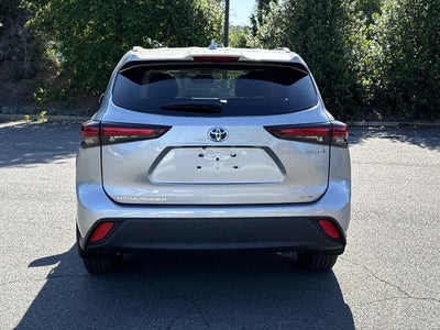 2024 Toyota Highlander Hybrid XLE
