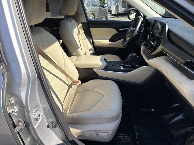 2024 Toyota Highlander Hybrid XLE