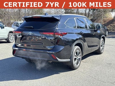2024 Toyota Highlander Hybrid XLE