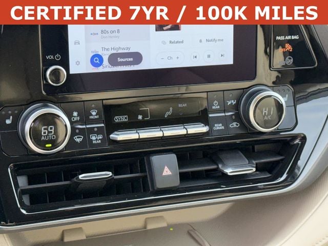 2025 Toyota Highlander Hybrid XLE