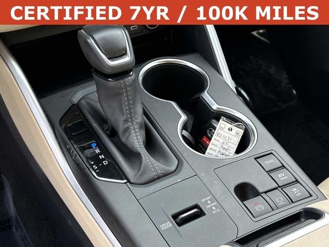 2025 Toyota Highlander Hybrid XLE