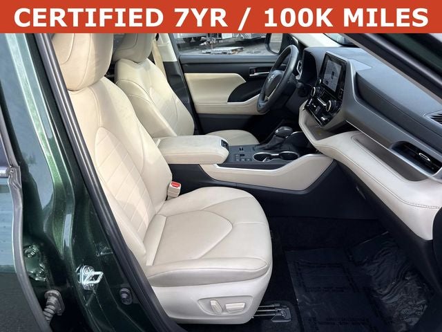2025 Toyota Highlander Hybrid XLE