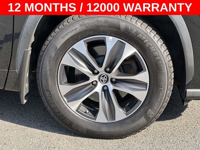 2024 Toyota Highlander Hybrid XLE