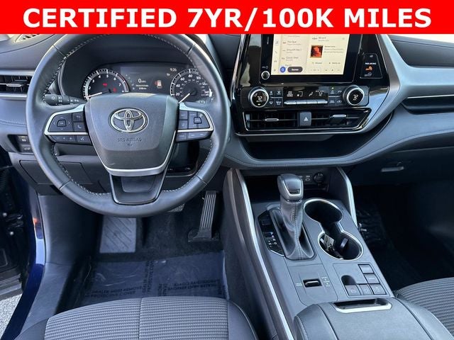 2025 Toyota Highlander LE