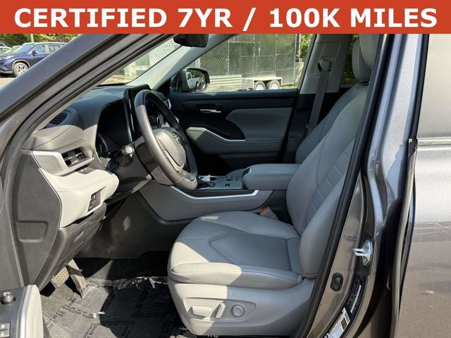 2024 Toyota Highlander XLE