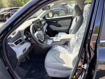 2026 Toyota Highlander XLE