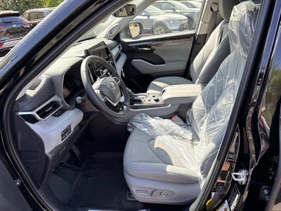 2026 Toyota Highlander Limited
