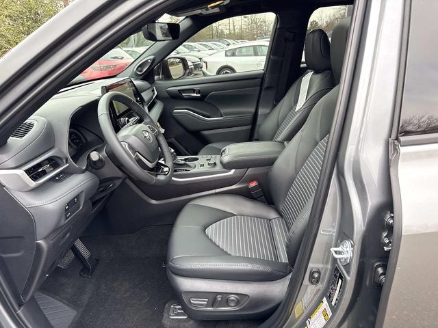 2026 Toyota Highlander XSE