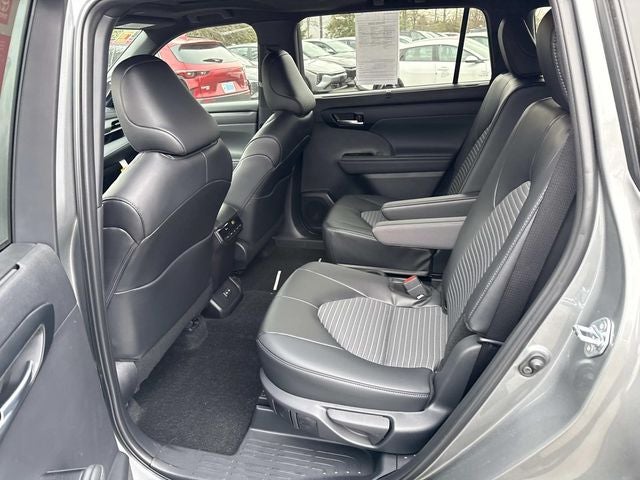 2026 Toyota Highlander XSE