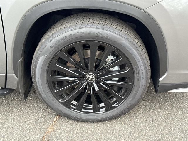 2026 Toyota Highlander XSE