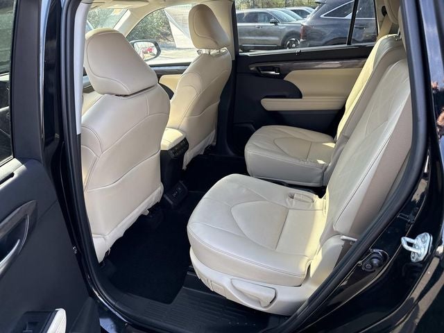 2023 Toyota Highlander Platinum