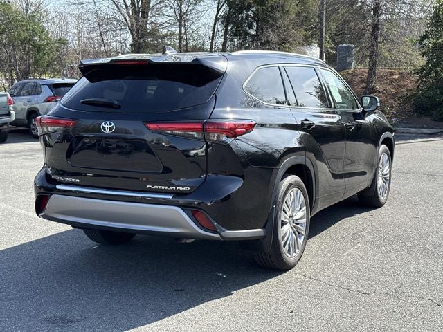 2023 Toyota Highlander Platinum