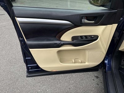 2016 Toyota Highlander XLE V6