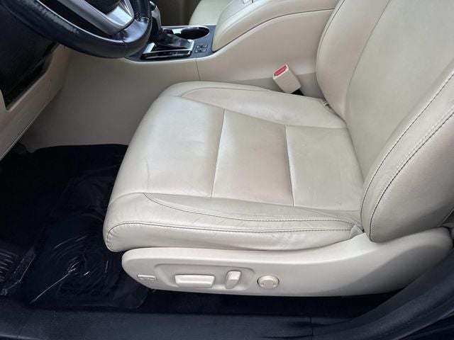 2016 Toyota Highlander XLE V6